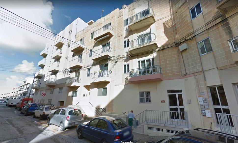 شقة Kennedy Court - Prime Location - Bus Terminus خليج سانت بول المظهر الخارجي الصورة